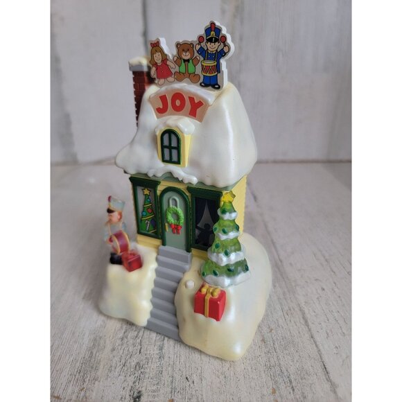 Hallmark Joy Caroling cottage magic cord xmas figure - Picture 3 of 8